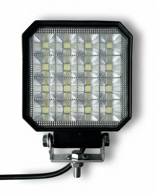Image sur PHARE DE TRAVAIL CARRE 16 LED 4800LM LARGE